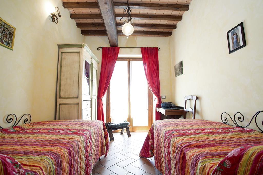 Casa Sandro A Podere Pascianella Villa Castelmuzio Ruang foto